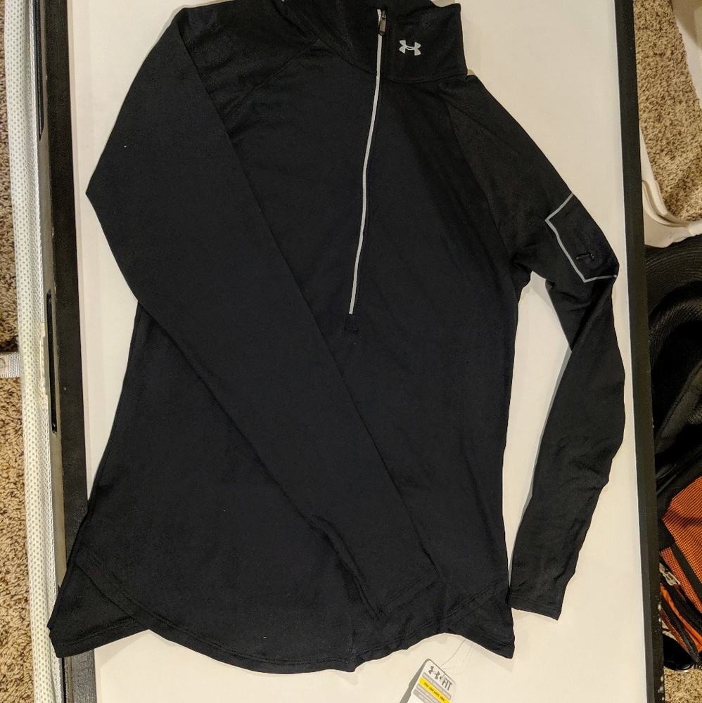 NWT Under Armour L Fitted HalfZip Running Pullover